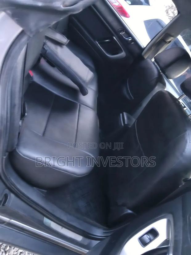 Subaru Legacy 2010 Gray
