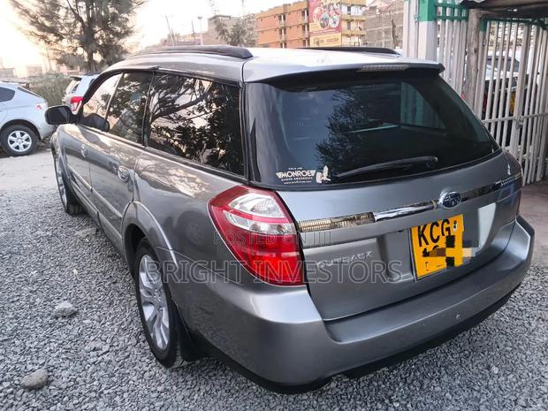 Subaru Legacy 2010 Gray