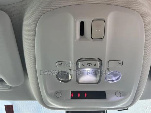 Peugeot 308 2019 Blue