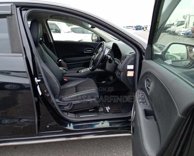 Honda Vezel 2019 Black