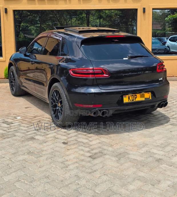 Porsche Macan 2018 Black
