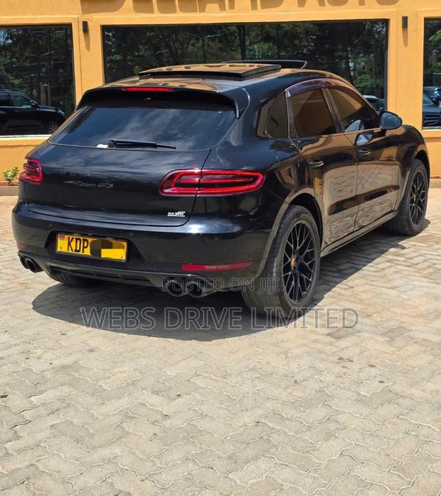 Porsche Macan 2018 Black