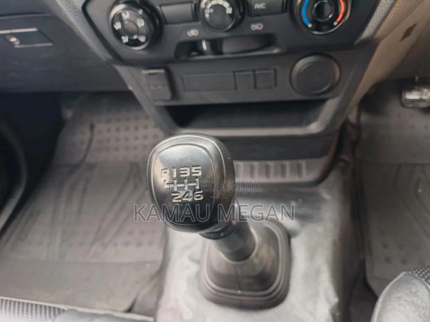 Isuzu D-MAX 2025 Gray