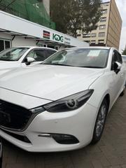 Mazda Axela 2018 White for sale