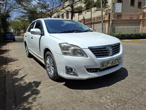 Toyota Premio 2010 White