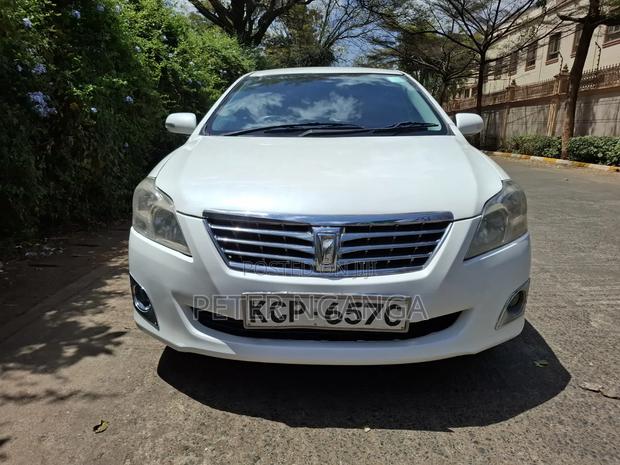 Toyota Premio 2010 White
