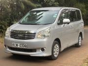 Toyota Noah 2012 Silver for sale