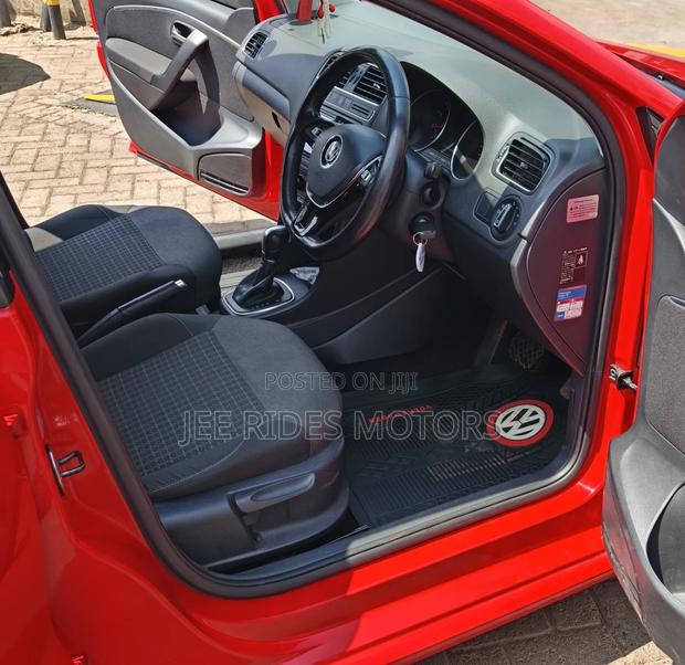 Volkswagen Polo 2017 Red