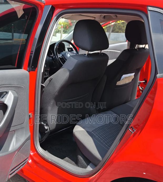 Volkswagen Polo 2017 Red