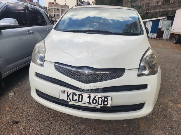 Toyota Ractis 2008 White
