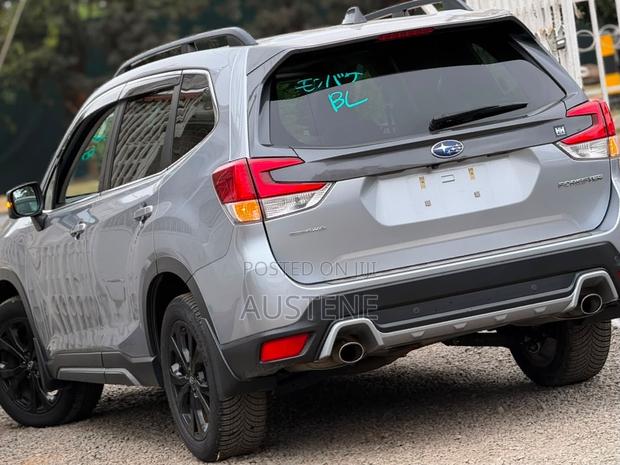 Subaru Forester 2021 Silver