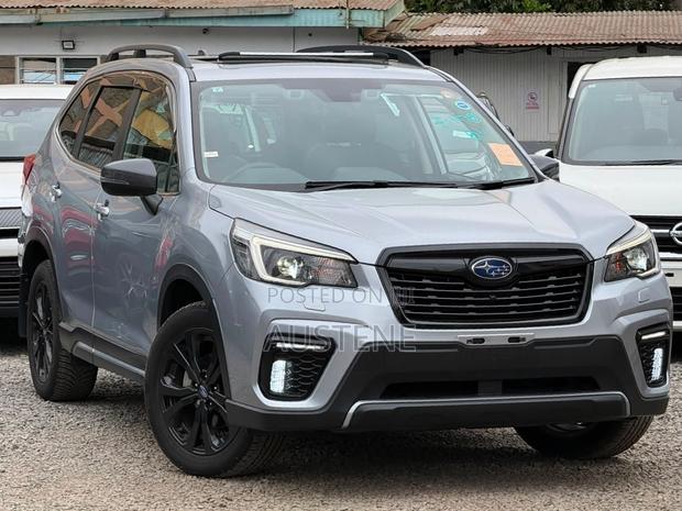 Subaru Forester 2021 Silver