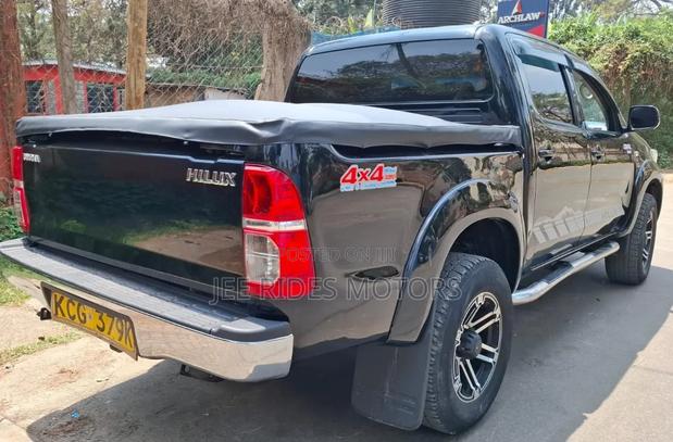 Toyota Hilux 2008 Black