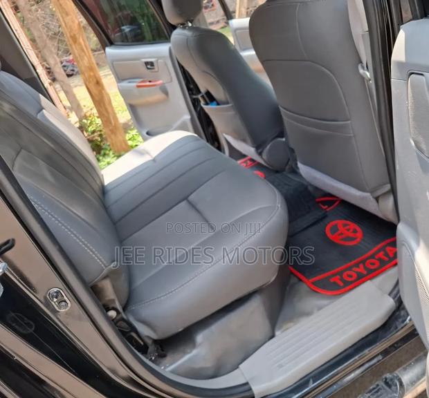 Toyota Hilux 2008 Black