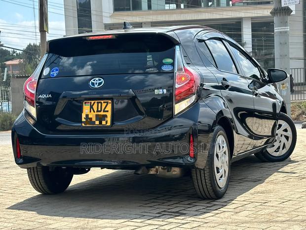 Toyota Aqua 2019 Black
