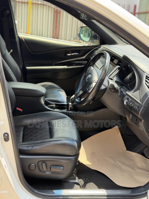 Toyota Harrier 2019 White