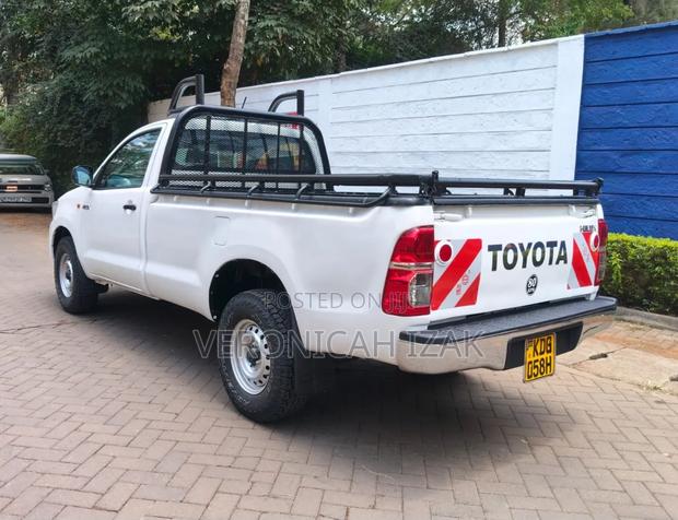 Toyota Hilux 2015
