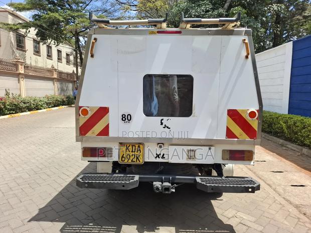 Toyota Hilux 2014 Off white