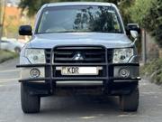 Mitsubishi Pajero 2010 Silver for sale