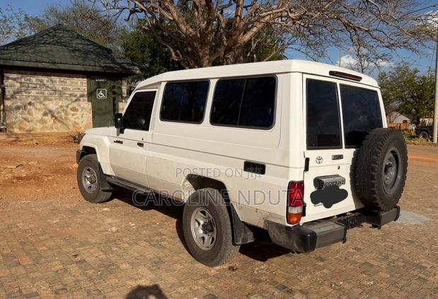 Toyota Land Cruiser 2020 White