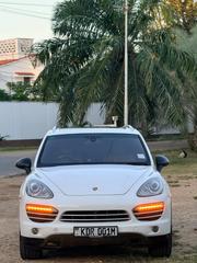 Porsche Cayenne 2019 White for sale