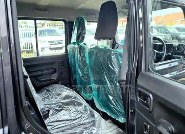 Suzuki Jimny 2025 Black