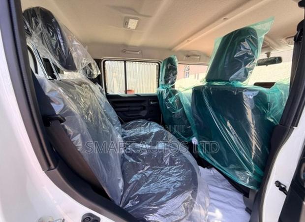 New Suzuki Jimny 2025 Off white