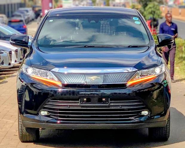 Toyota Harrier 2.0 2019 Black