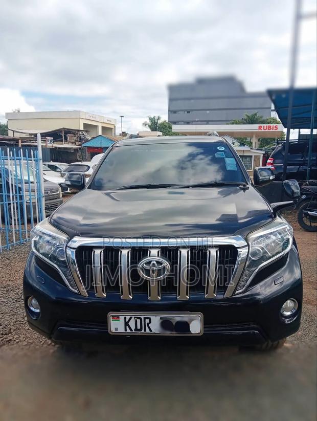 Toyota Land Cruiser Prado 2016 Black