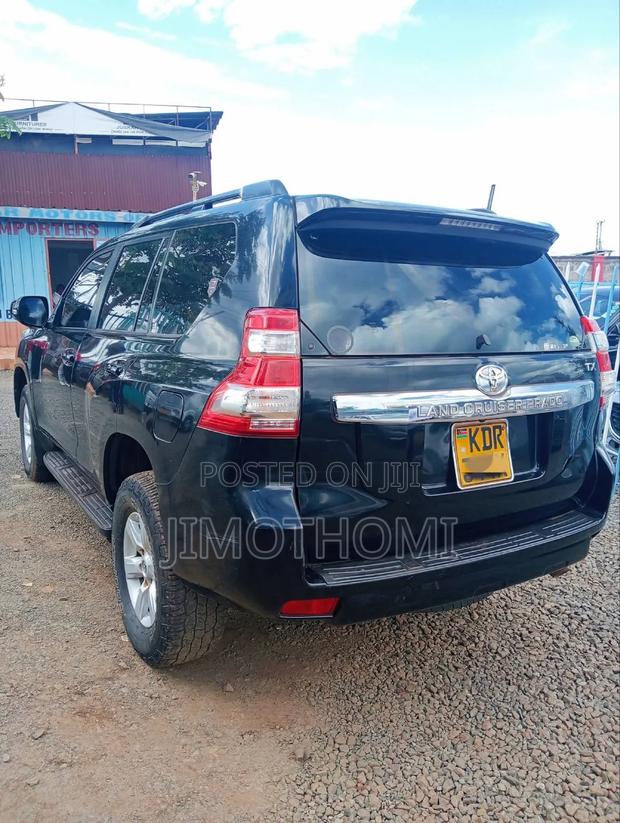 Toyota Land Cruiser Prado 2016 Black