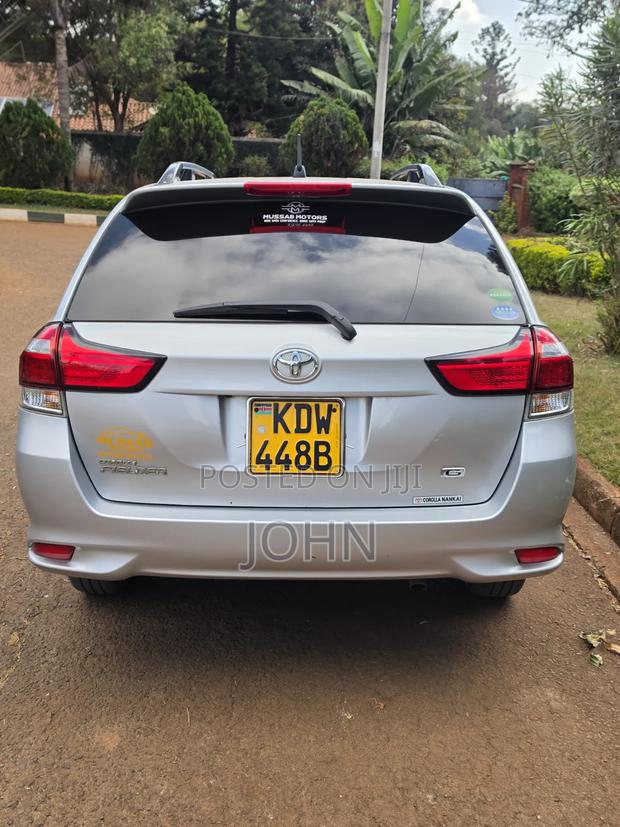 Toyota Corolla Fielder 2019 Silver