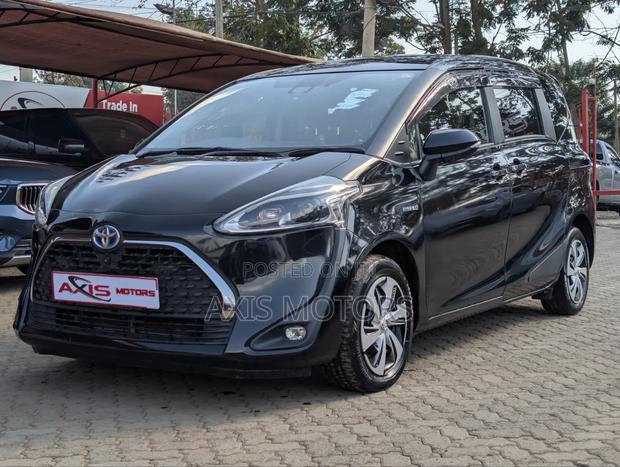 Toyota Sienta 2020 Black