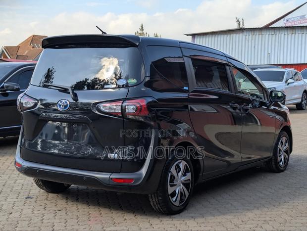 Toyota Sienta 2020 Black