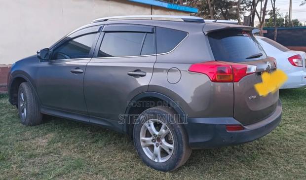 Toyota RAV4 2016 Brown