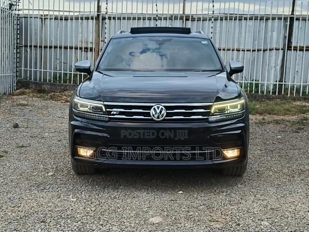 Volkswagen Tiguan 2.0T SEL Premium R-Line AWD 4MOTION 2019 Black