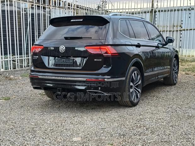 Volkswagen Tiguan 2.0T SEL Premium R-Line AWD 4MOTION 2019 Black