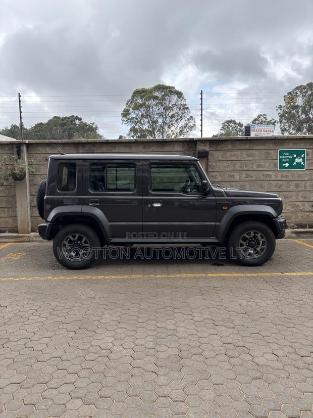 New Suzuki Jimny 2025 Gray