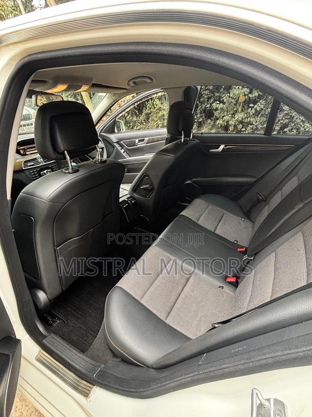 Mercedes-Benz C200 2011 White