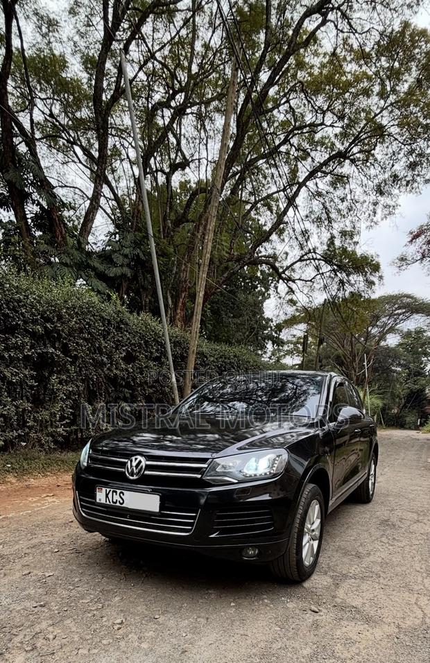 Volkswagen Touareg VR6 Executive 2011 Black