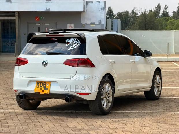 Volkswagen Golf 2013 White