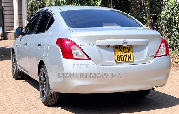 Nissan Tiida 2013 Silver
