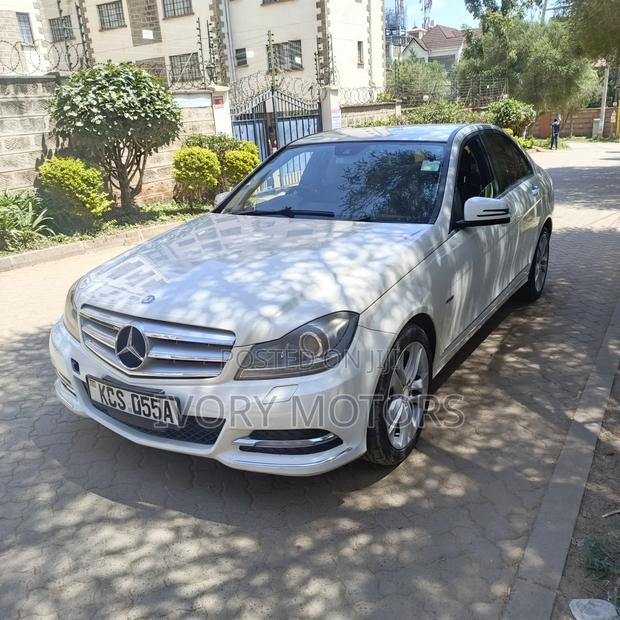 Mercedes-Benz C200 2012 White