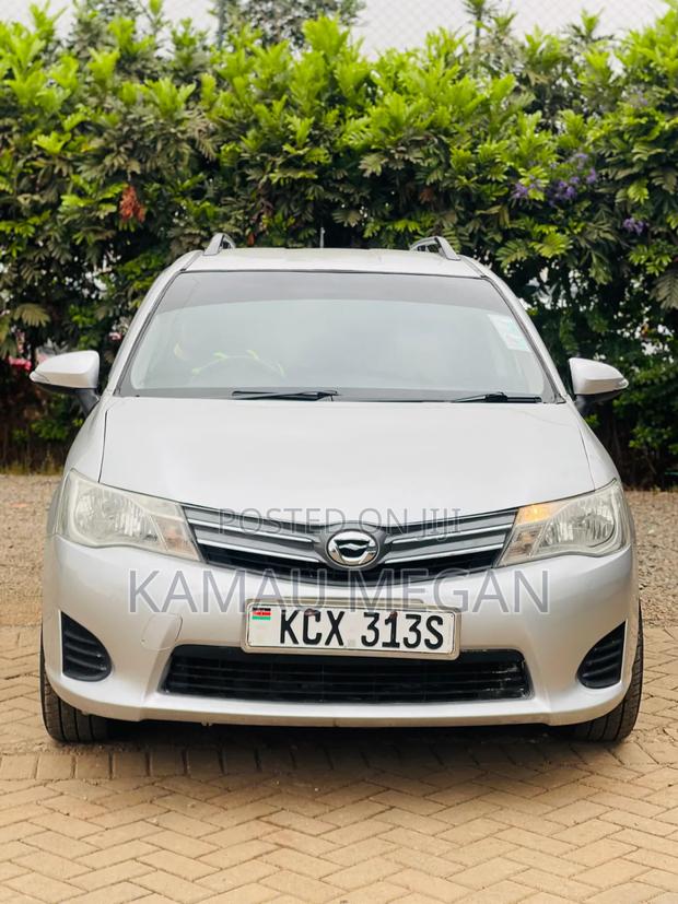 Toyota Corolla Fielder 2012 Silver