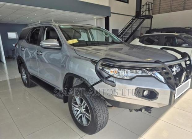 Toyota Fortuner 2.4 D AWD 2019