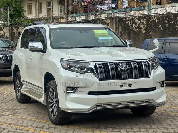 Toyota Land Cruiser Prado 2.8 2020 Pearl