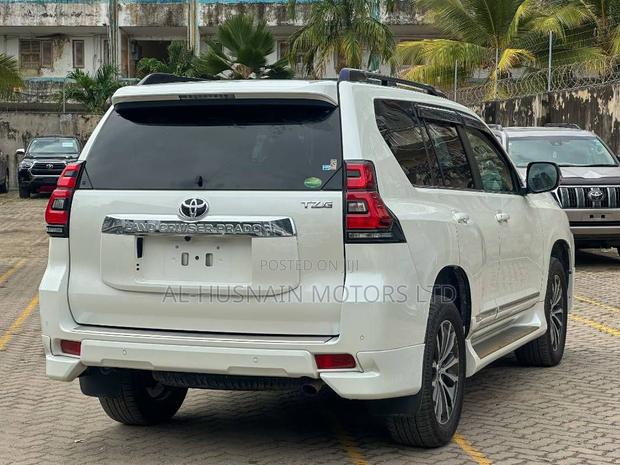 Toyota Land Cruiser Prado 2.8 2020 Pearl