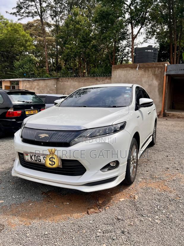 Toyota Harrier 2.5 Hybrid 4WD 2015 Pearl