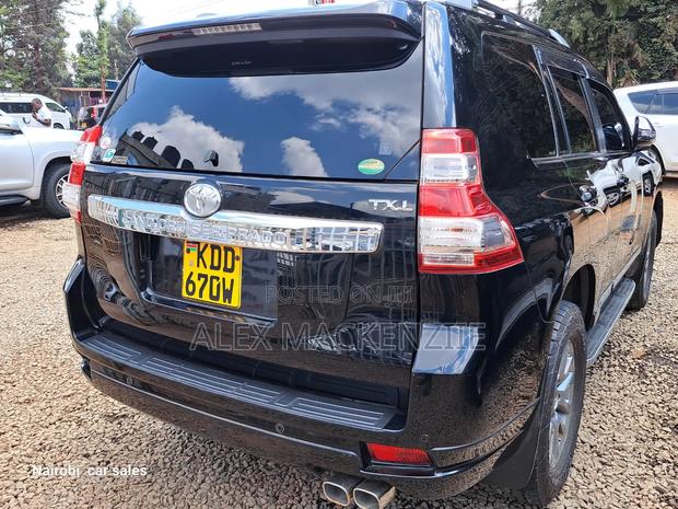 Toyota Land Cruiser Prado 2017 Black