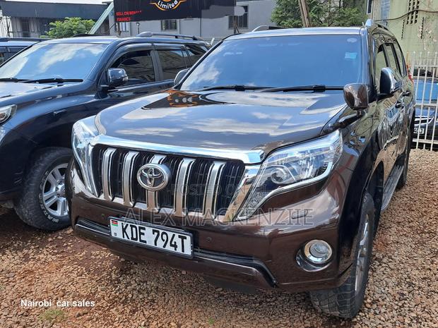 Toyota Land Cruiser Prado 2017 Gold