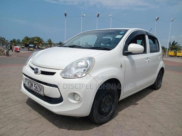 Daihatsu Boon 2016 White